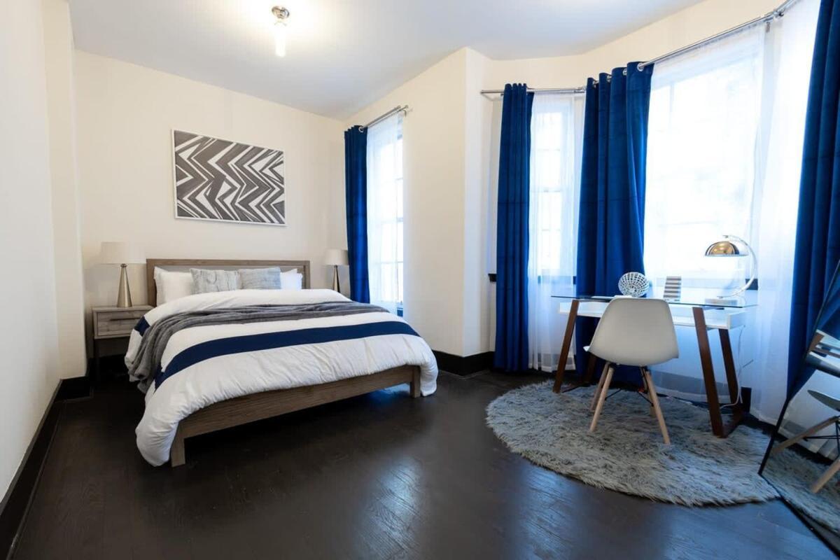 Apartment E10-1 Designer East Village Townhouse 1br New York