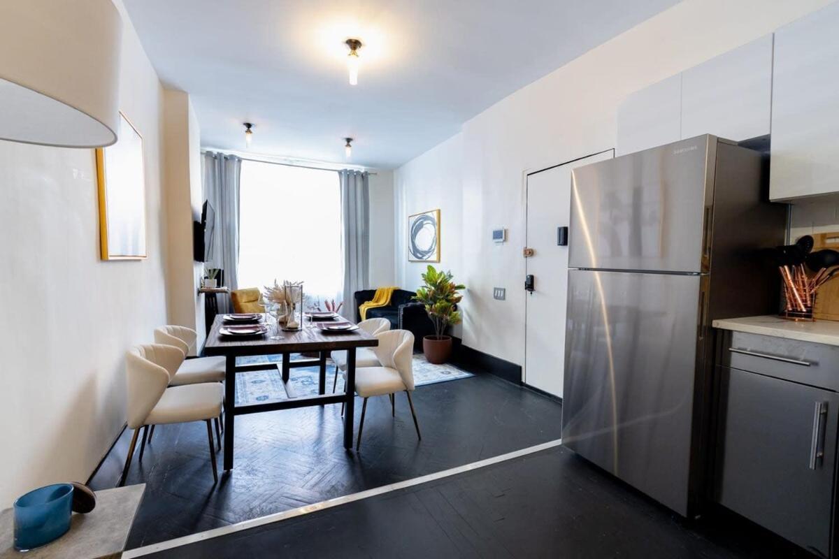 Apartment E10-1 Designer East Village Townhouse 1br *