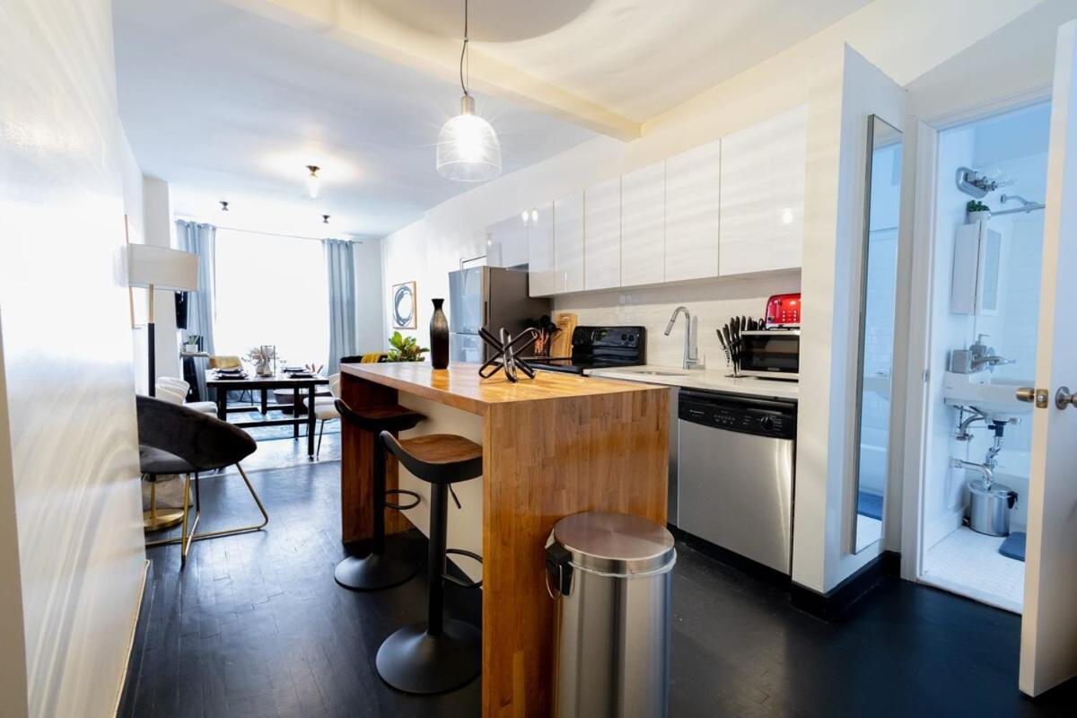 Apartment E10-1 Designer East Village Townhouse 1br New York