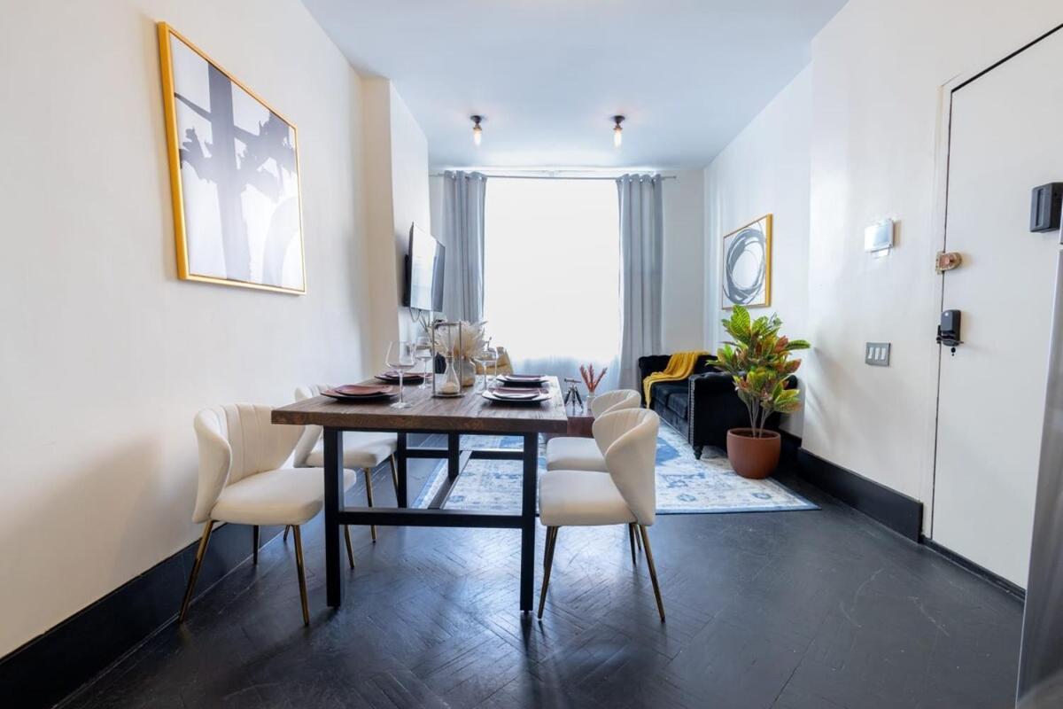 E10-1 Designer East Village Townhouse 1br Apartment New York